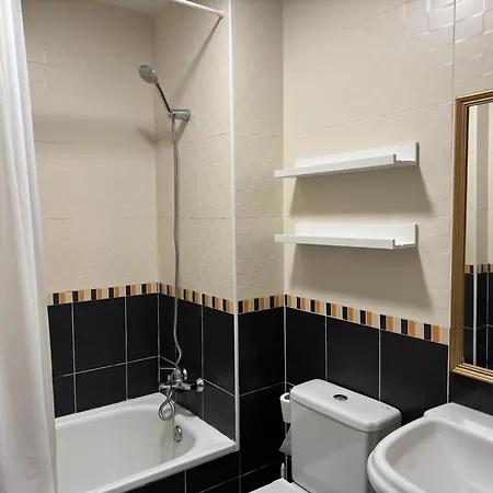 Apartment Centrico Con Terraza Y Parking Gratuito *